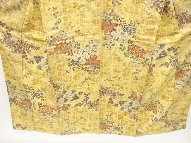  草花模様　小紋着物